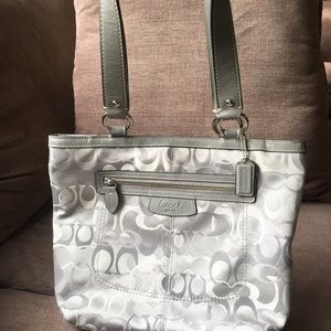 Coach grey optical design shoulder bag